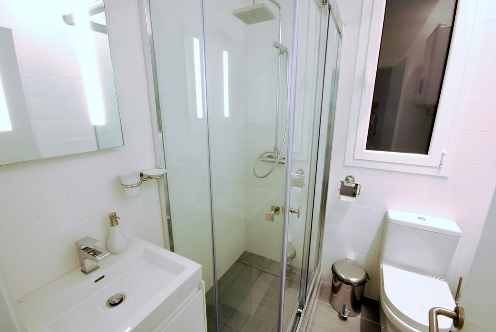 Gran Via Sdb Apartment Barcelona Exterior photo